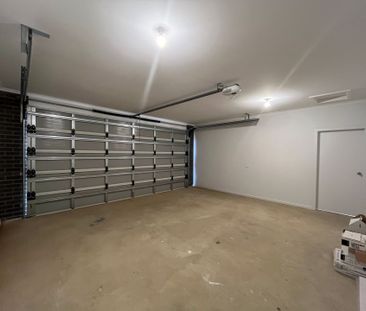 Stunning Brand New Family Home - Photo 6