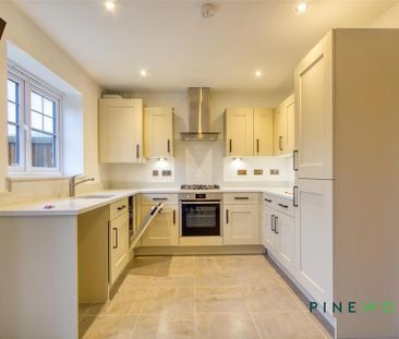 3 bedroom terraced house to rent - Photo 6