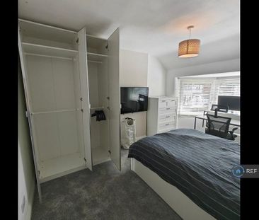1 bedroom in a house share to rent - Photo 6