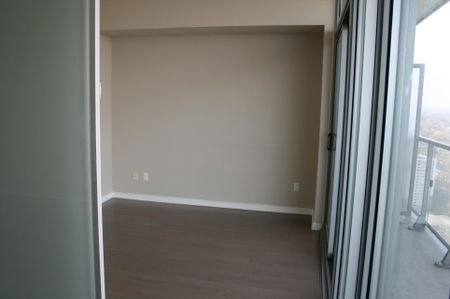 For Lease - 105 The Queensway N/A Unit# 3201, Toronto, Ontario - Photo 2