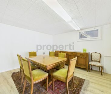 Vielseitiges 7-Zimmer-Einfamilienhaus in Widen (ideal für Wohnen un... - Photo 4