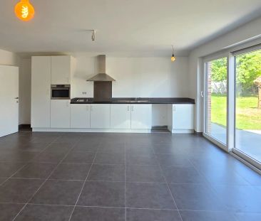 Unieke eigendom met grote weide - Photo 3