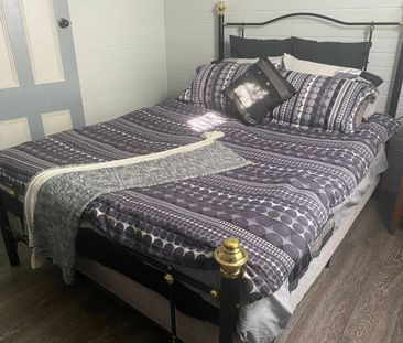 Furnished 2 bedroom duplex - Photo 2