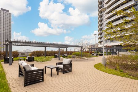 For Lease - 30 Gibbs Road Unit# 1407, Toronto, Ontario - Photo 2