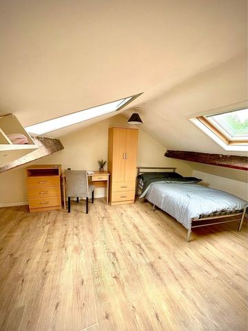 6 Bed Flat, Glossop Road, S10 - Photo 4