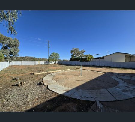 275 Knox Street, Broken Hill, NSW 2880 - Photo 3
