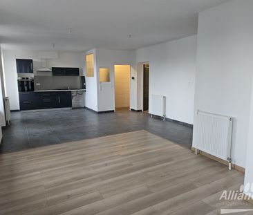 Appartement entièrement rénové de 2 Chambres 71m2 proche gare - Photo 5