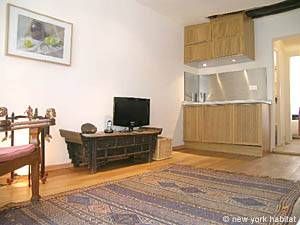 Logement à Paris, Location meublée - T2 - Place de la République, Le Marais (PA-3501) - Photo 1