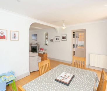 4 bedroom semi-detached house to rent - Photo 6