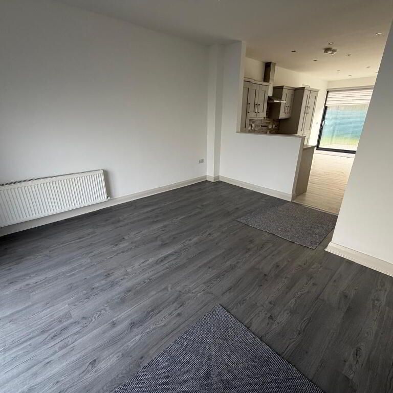 6 Hatheran Avenue, Portstewart, BT55 7UJ - Photo 1