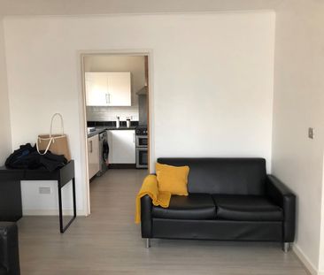 2 Bed Flat, Headford Mews, S3 - Photo 3