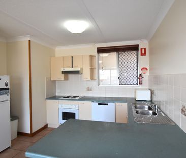 FULLY FURNISHED IN CBD! - Photo 5