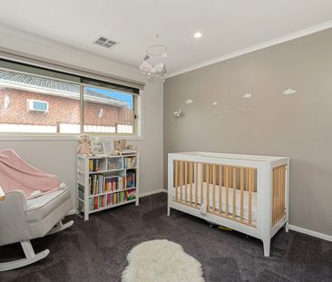 Beautifully Renovated Three-Bedroom Family Home - Photo 3