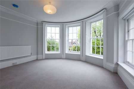 Duplex apartment in stunning Grade II listed building in central Tunbridge Wells location - Photo 5