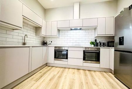 1 bedroom in a house share to rent - Photo 5