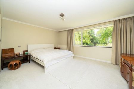 5 bedroom detached house to rent - Photo 3
