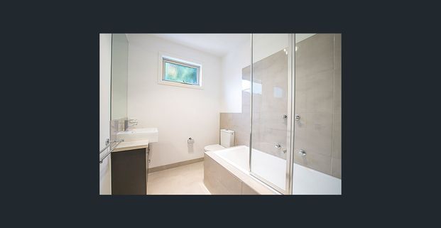 Seaside Town Residence - Photo 1