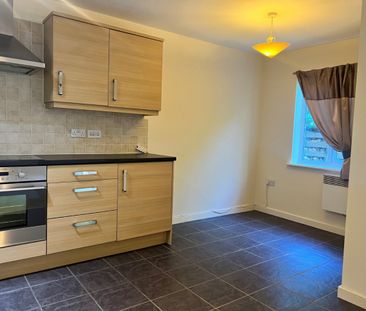 The Crossings, Newark, Nottinghamshire, NG24 - Photo 2