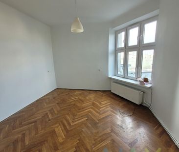 Słoneczna kawalerka w cichym zakątku Kazimierza - Photo 4