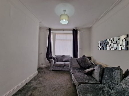 2 Bed Terraced House, Park Road, CH42 - Photo 2