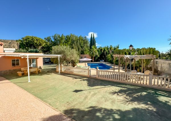 Elche · partida jubalcoy Chalet · Long Rental Period