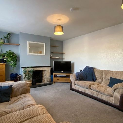 Roughmoor Crescent, Taunton, Somerset - Photo 1