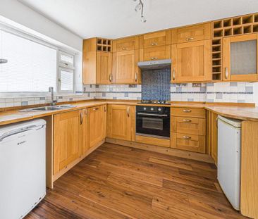 3 bedroom terraced house to rent - Photo 6