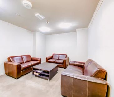 Standard Studio - Photo 1