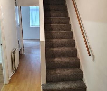 2 bedroom terraced house to rent - Photo 6