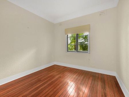 CUTE ART DECO APARTMENT - Photo 5