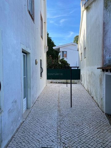 Sintra (santa Maria e São Miguel, Lisbon - Photo 2