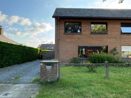 Woning met 3 slaapkamers, tuin en garage te Drongen - Photo 2