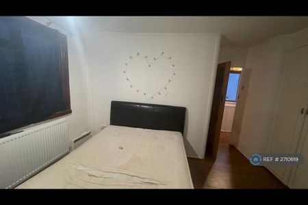 3 bedroom end of terrace house to rent - Photo 3