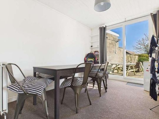 Bevendean Crescent, Brighton, BN2 - Photo 1