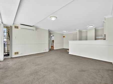Spacious 2x2 in East Perth - Photo 3