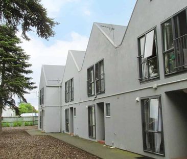 Student accommodation 5 x bedrooms fully furnished - Photo 5