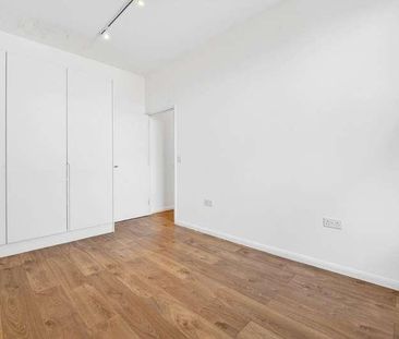 Charlton Road, London, SE3 - Photo 2