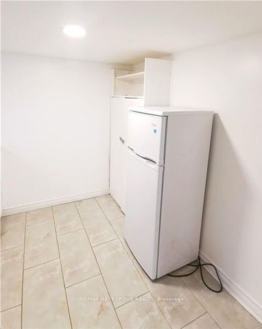 For Lease - 38 Copping Road Unit# Bsmt, Toronto, Ontario - Photo 2