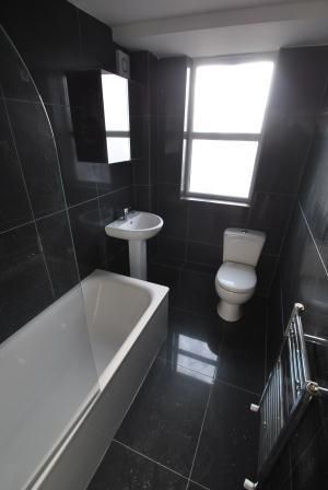 5 bedroom end of terrace house to rent - Photo 4