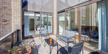 Appartement te huur in Ukkel voor € 2.500 met 3 slaapkamers - Photo 2