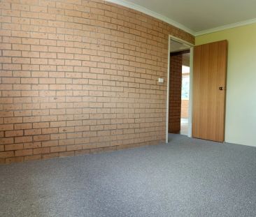 Two bedroom Elevated Unit Close To Town Centre - Photo 4