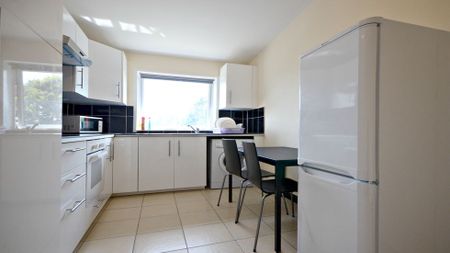 apartment to rent - Photo 2