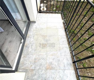 Apartament cu 2 dormitoare balcon si parcare in Selimbar - Photo 2