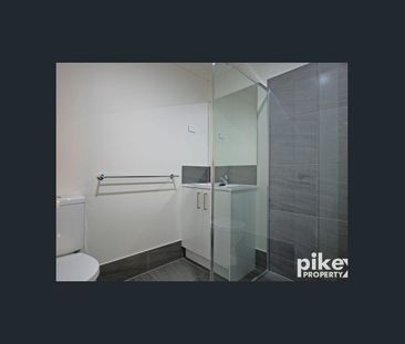 Modern 4 Bedroom Home - Photo 5