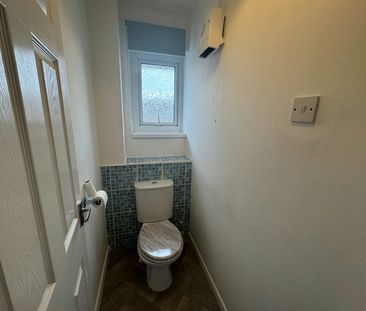 Terraced House to rent on - Photo 3