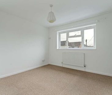 East Street, Stamford, PE9 - Photo 1