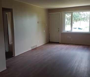 671 GARNET - Photo 2