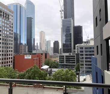 910/668 Bourke Street - Photo 6