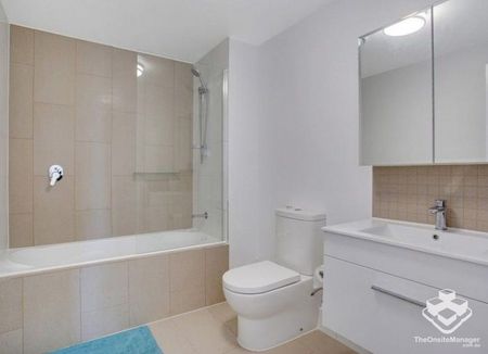 Lake View Unit at the Sought After Varsity Waters Apartments - Photo 4