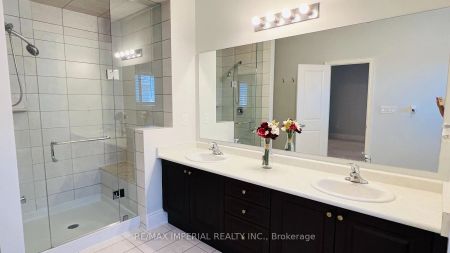 Detached Home For Lease | W9235867 - Photo 5